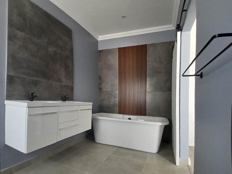 3 Bedroom Property for Sale in Shelley Point Western Cape